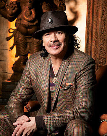 CarlosSantana-photo-credit-MaryanneBilham_slideshow